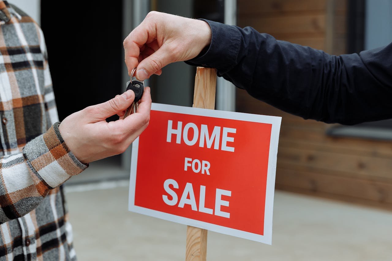 Boom or Bust 2025’s Thrilling Highs and Dangerous Lows in Housing